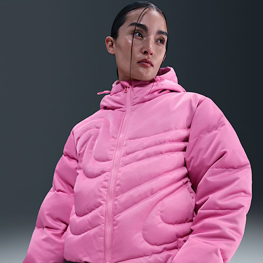 Nikeおすすめのウィメンズ フード付きジャケット.オンラインストア